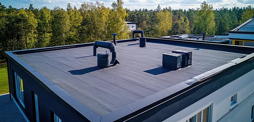 Professional Flat Roof Replacement Services in Vernon Hills, IL