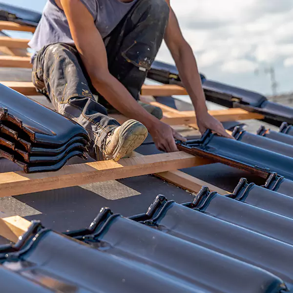 Why Vernon Hills, IL Homeowners Choose Vernon Hills Roofing Pro for Hail Damage Repairs?