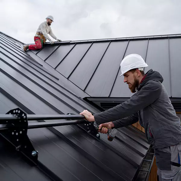 Why Vernon Hills Property Owners Choose Vernon Hills Roofing Pro for Metal Roof Repair?
