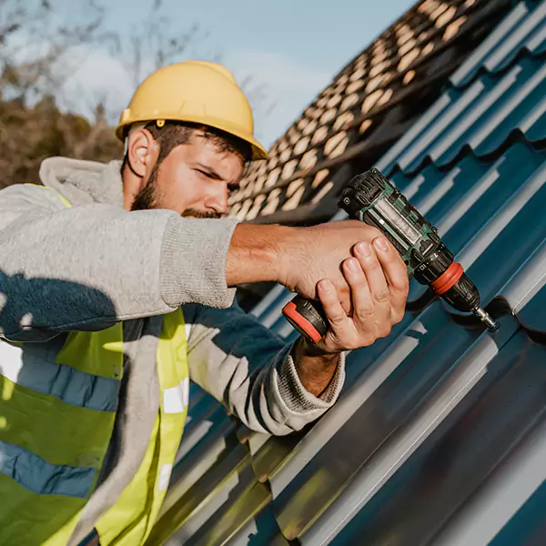 Why Vernon Hills Property Owners Choose Vernon Hills Roofing Pro for Metal Roof Replacement?